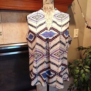 💥3/$20 Antilia Femme Large Sleeveless Top!